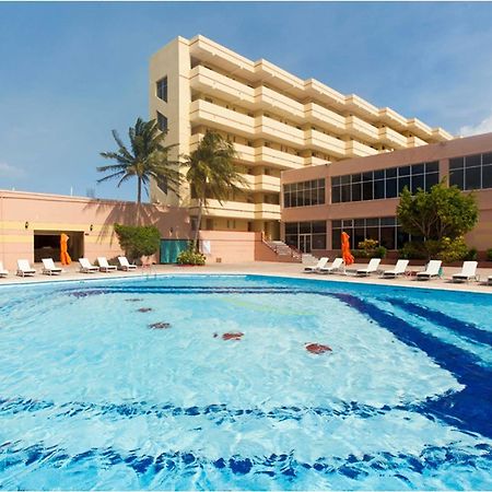 Ramada By Wyndham Princess Belize City Cidade de Belize Exterior foto